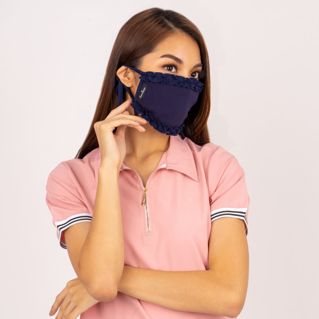 WA MASK - RUFFLES 7 Rectangular washable face mask with tie back strap, navy ruffles and black label