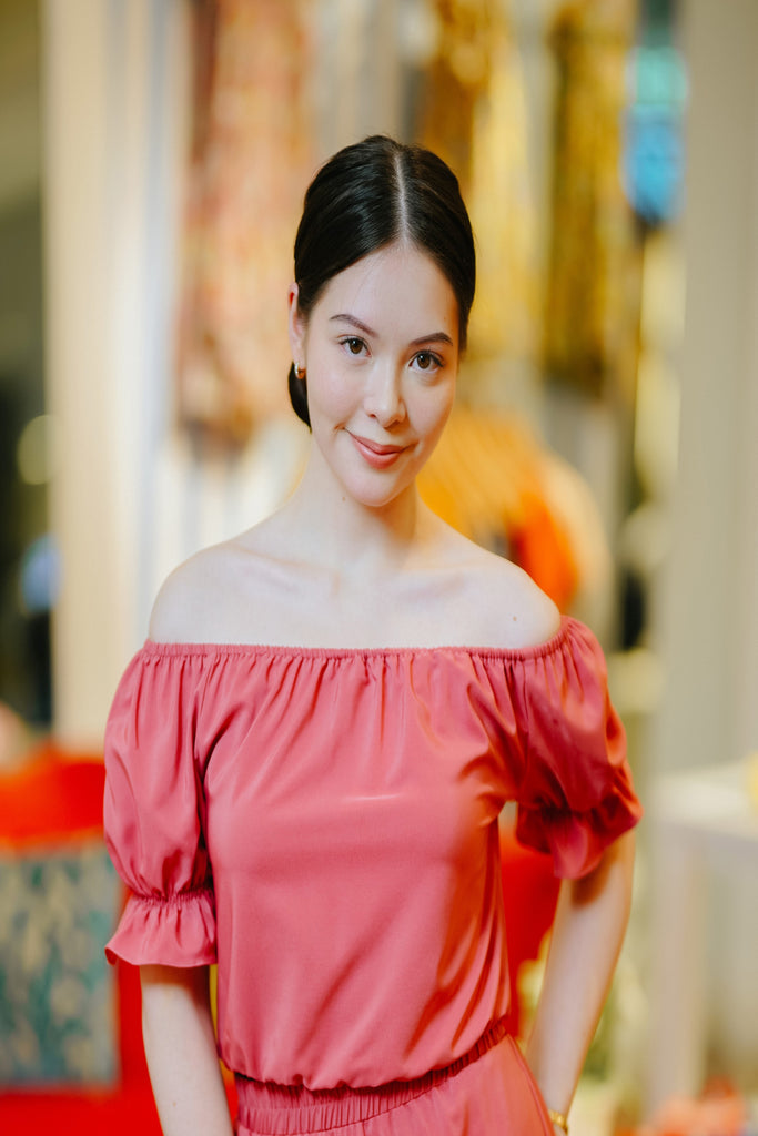 WB - JULIETA Short sleeved scoopneck crop blouse