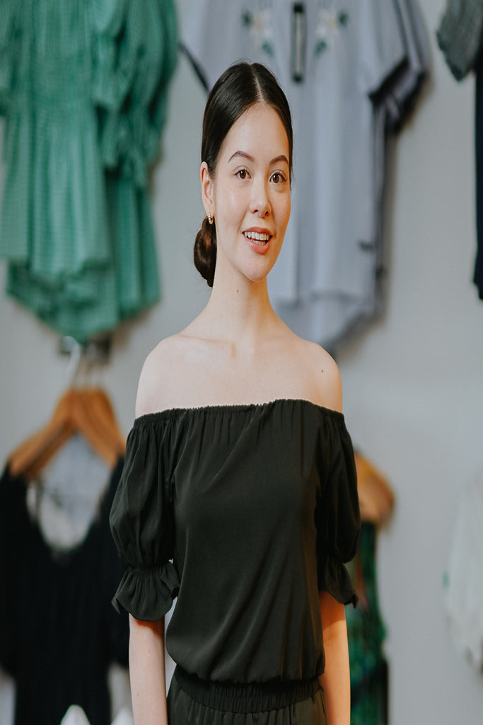 WB - JULIETA Short sleeved scoopneck crop blouse